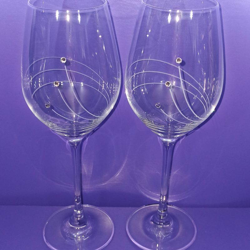 Črte s Swarovski kristali